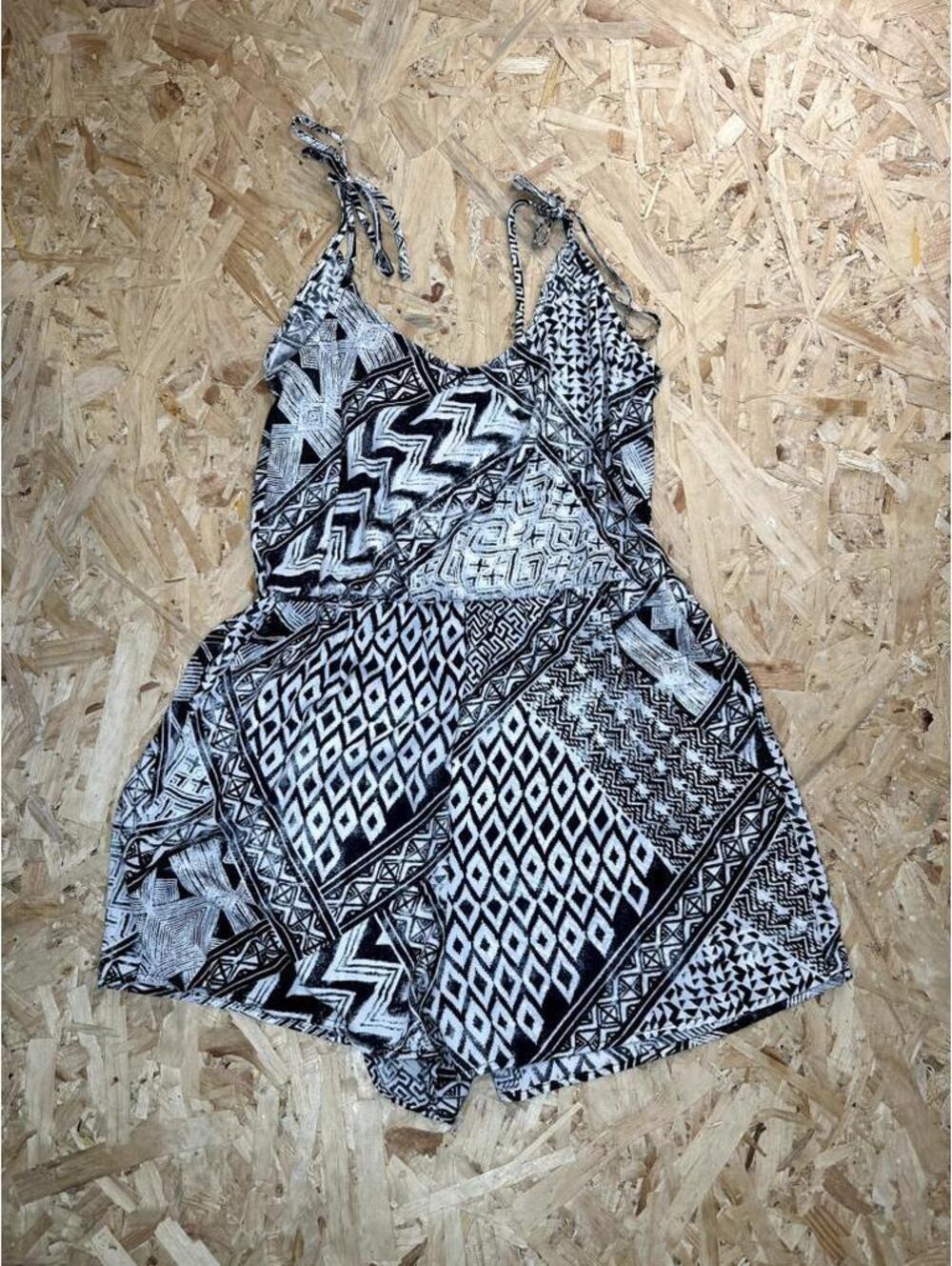 BCBGMAXAZRIA Womens Romper Size L Black White Geometric Aztec Print Tie Strap